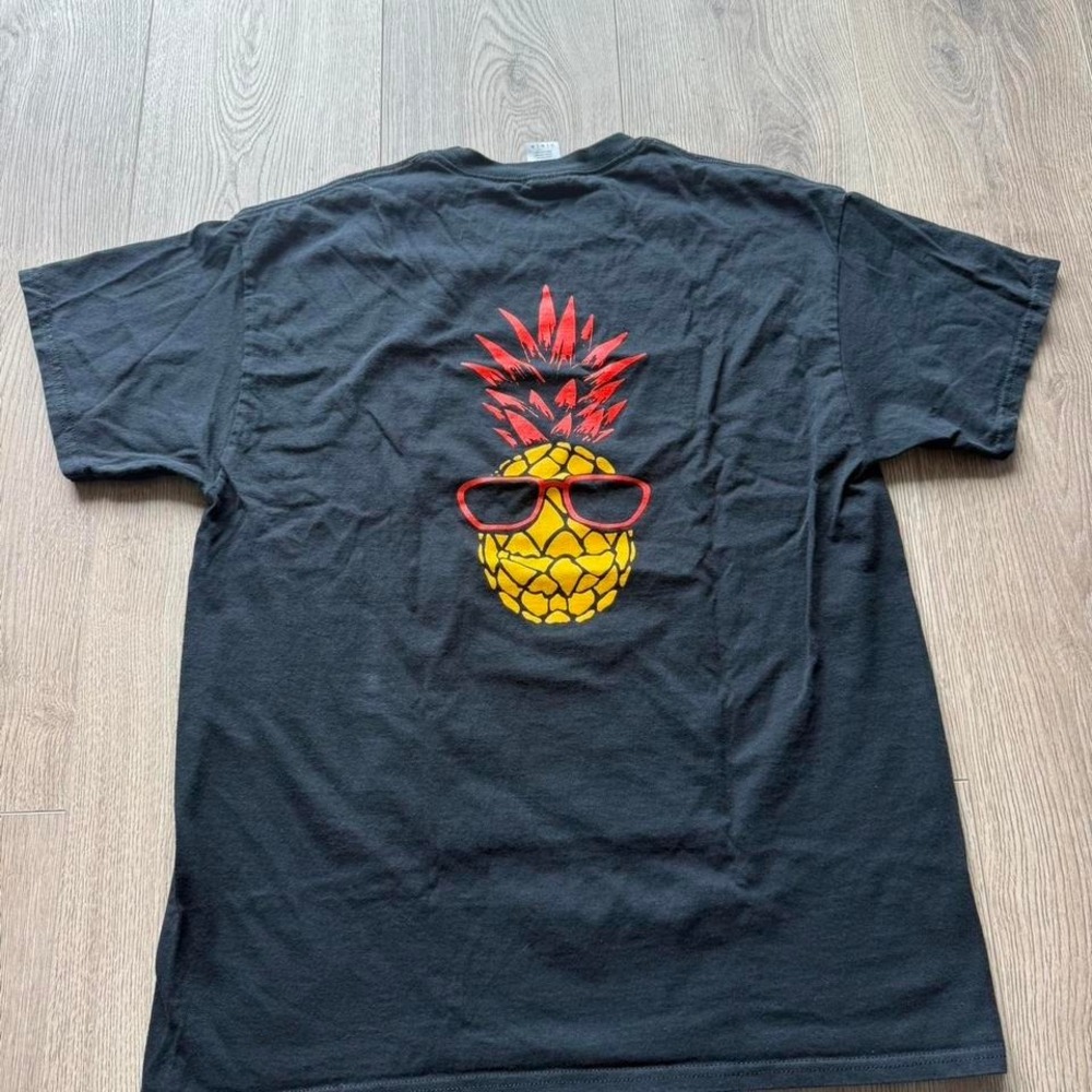 Pineapple Graphic T-Shirt Men's XL Black Funny Tee Sunglasses Casual